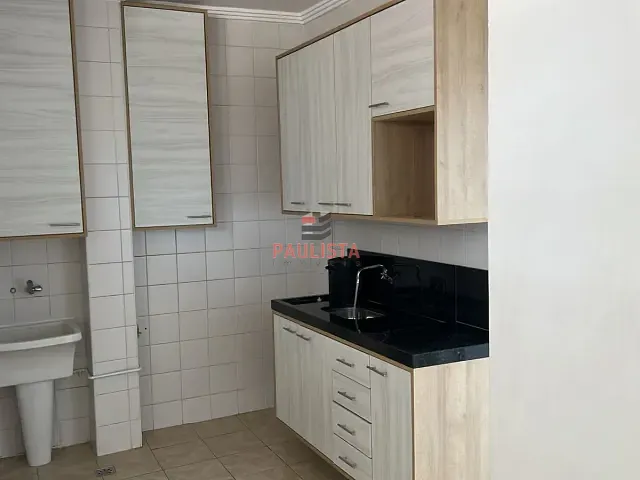 Apartamento 2 quartos e 1 banheiro, para alugar, no bairro Gonzaga em Santos