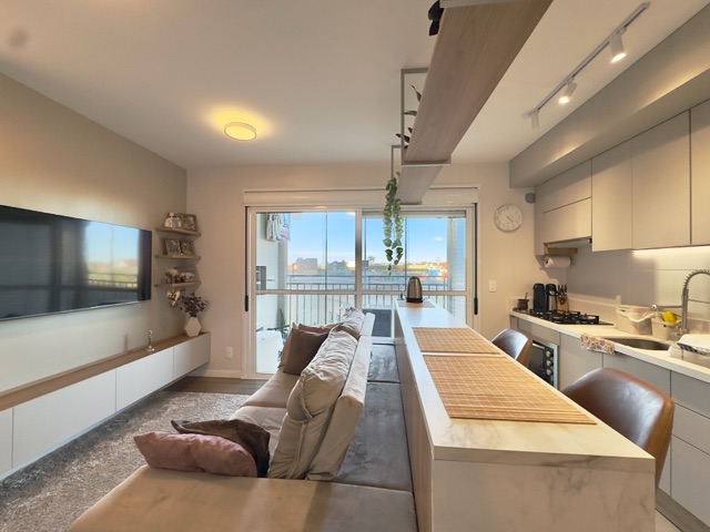 Apartamento com 80m² 2 quartos e 2 banheiros, à venda, no bairro Areal em Pelotas