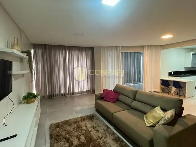 Apartamento 4 quartos e 5 banheiros, para alugar, no bairro Meia praia em Itapema
