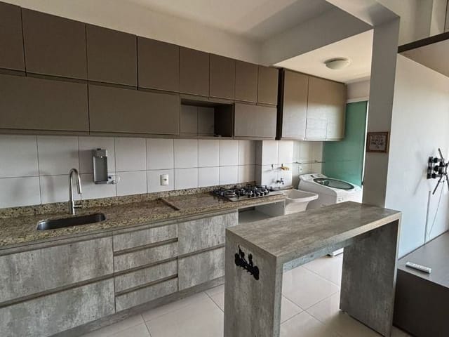 Apartamento com 82m² 2 quartos e 2 banheiros, para alugar, no bairro Jardim Higienópolis em Londrina