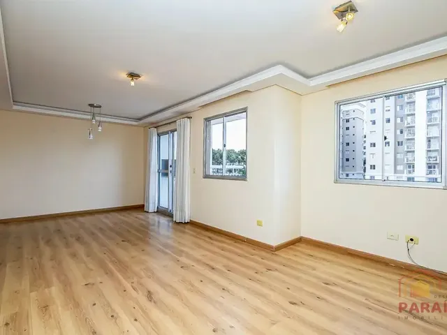 Apartamento 2 quartos e 2 banheiros, para alugar, no bairro Lindóia em Curitiba
