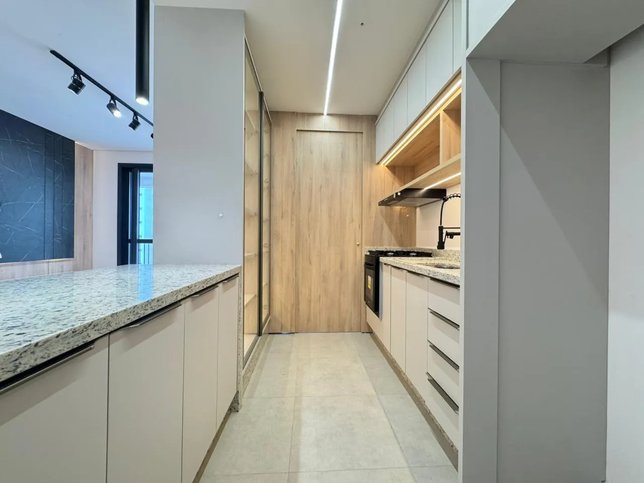 Apartamento, 2 quartos, 79 m² - Foto 1