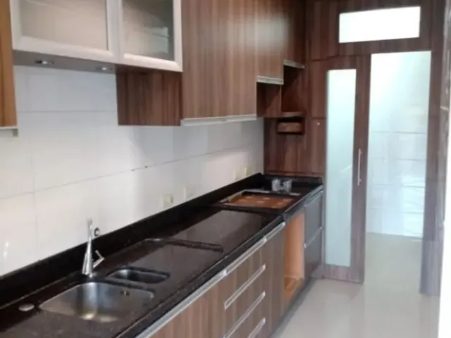 Apartamento 3 quartos e 2 banheiros, para alugar, no bairro São Lourenço em Curitiba