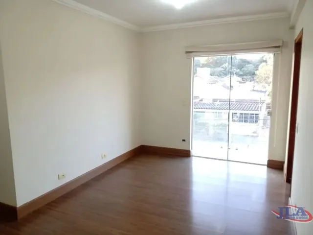 Apartamento 3 quartos e 2 banheiros, para alugar, no bairro São Lourenço em Curitiba