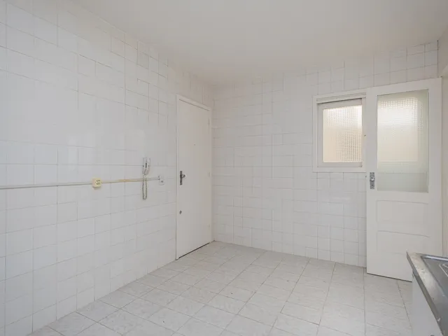 Apartamento com 119m² 3 quartos e 2 banheiros, à venda ou para alugar, no bairro Areal em Pelotas