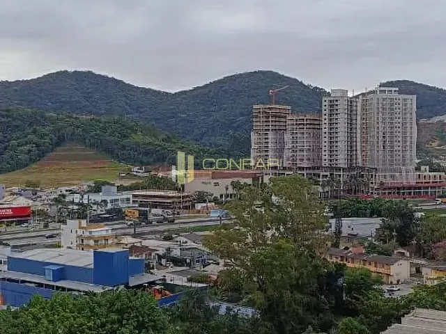 Apartamento 3 quartos e 4 banheiros, à venda, no bairro Centro em Itapema