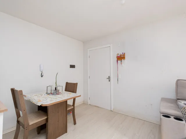 Apartamento 2 quartos e 1 banheiro, para alugar, no bairro Areal em Pelotas