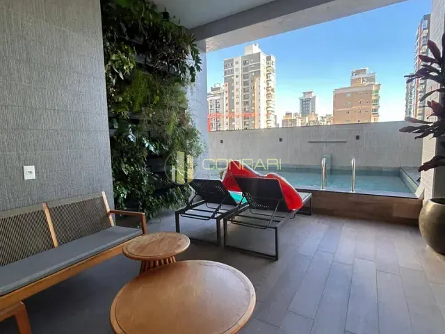 Apartamento 3 quartos e 4 banheiros, para alugar, no bairro meia praia em Itapema