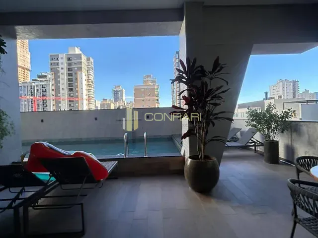 Apartamento 3 quartos e 4 banheiros, para alugar, no bairro meia praia em Itapema