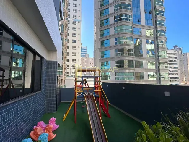 Apartamento 3 quartos e 4 banheiros, para alugar, no bairro meia praia em Itapema