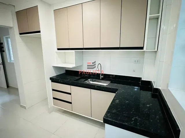Apartamento 2 quartos e 2 banheiros, à venda, no bairro Ponta da Praia em Santos