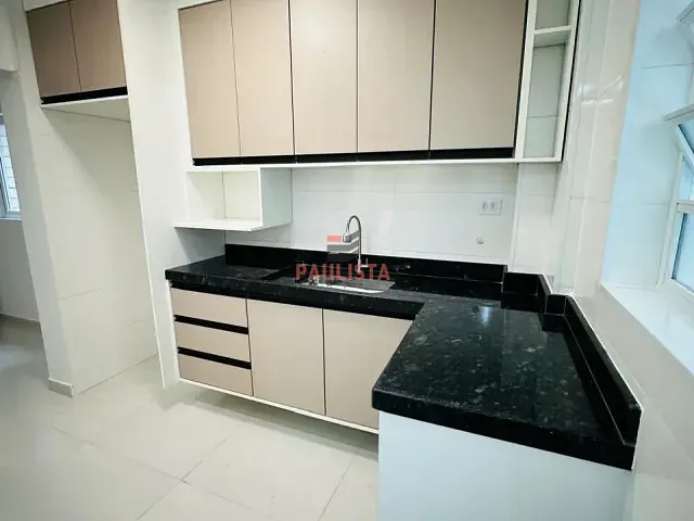 Apartamento 2 quartos e 2 banheiros, à venda, no bairro Ponta da Praia em Santos