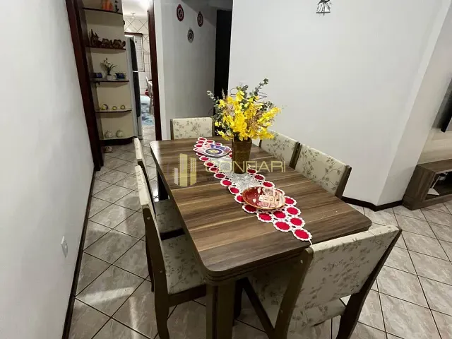 Apartamento 3 quartos e 2 banheiros, para alugar, no bairro meia praia em Itapema