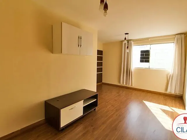 Apartamento 3 quartos e 1 banheiro, para alugar, no bairro Seminário em Curitiba