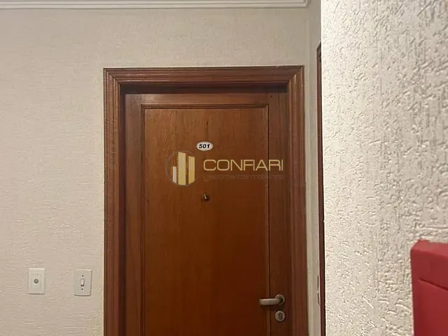 Apartamento 3 quartos e 2 banheiros, para alugar, no bairro meia praia em Itapema