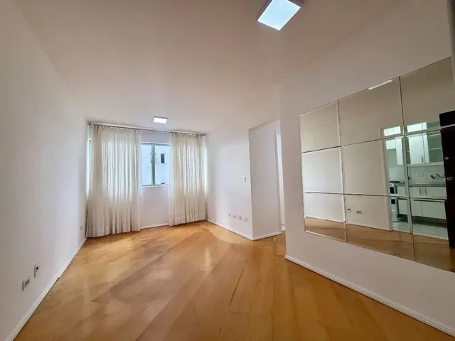 Apartamento 1 quarto e 1 banheiro, para alugar, no bairro Bigorrilho em Curitiba