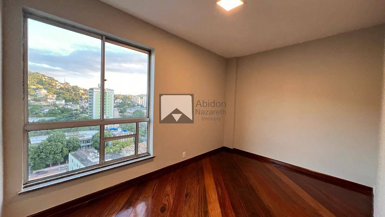 Cobertura à venda com 4 quartos, 220m² - Foto 6