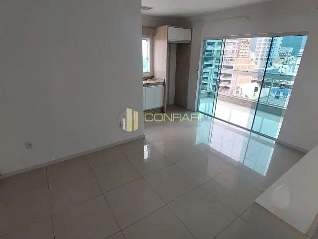 Apartamento 2 quartos e 3 banheiros, para alugar, no bairro meia praia em Itapema