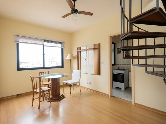 Apartamento duplex à venda no Ed. Belo Horizonte - 108 m², 1 quarto (com opção para 2), churrasqueira, terraço com vista privilegiada e vaga dupla coberta.