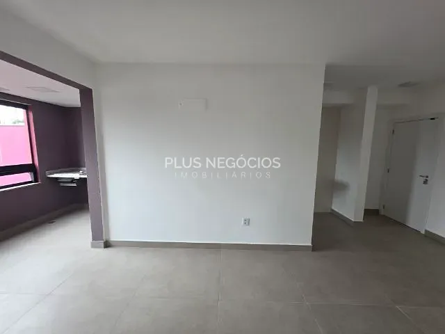 Apartamento 2 quartos e 2 banheiros, à venda ou para alugar, no bairro Jardim Guarujá em Sorocaba