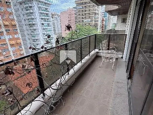 Apartamento com 190m² 4 quartos e 2 banheiros, à venda, no bairro Icaraí em Niterói