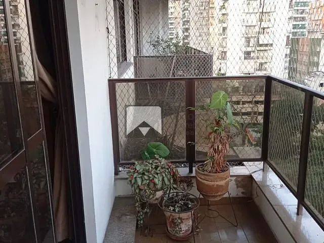 Apartamento com 190m² 4 quartos e 2 banheiros, à venda, no bairro Icaraí em Niterói