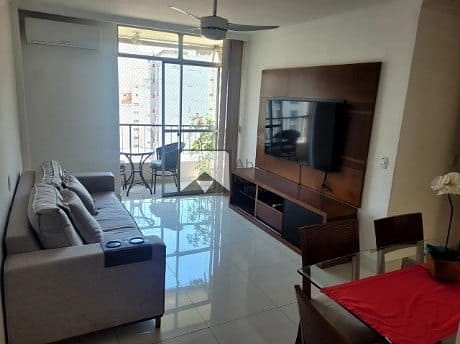 Apartamento à venda com 3 quartos, 110m² - Foto 2
