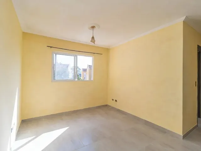Apartamento 3 quartos e 1 banheiro, para alugar, no bairro Cidade Industrial em Curitiba