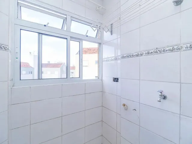 Apartamento 3 quartos e 1 banheiro, para alugar, no bairro Cidade Industrial em Curitiba
