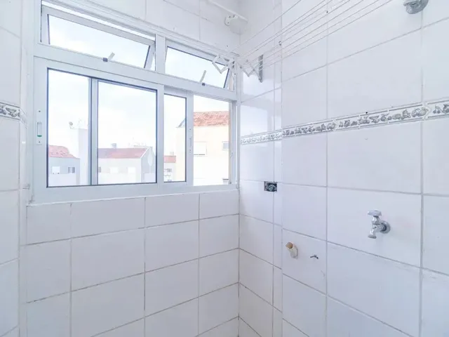 Apartamento 3 quartos e 1 banheiro, para alugar, no bairro Cidade Industrial em Curitiba