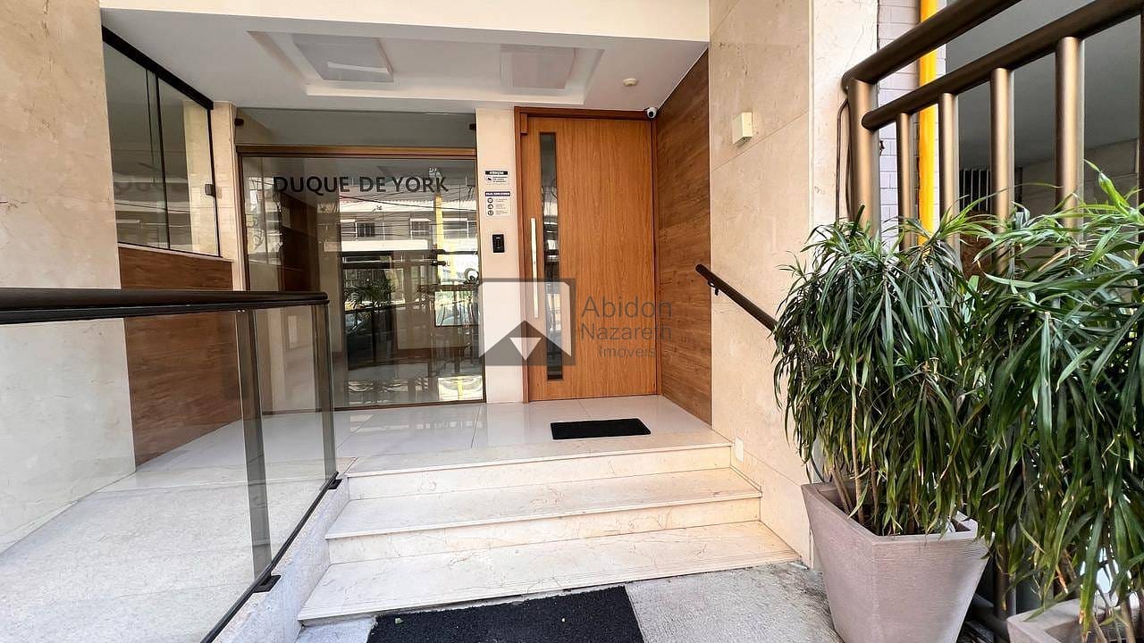 Apartamento à venda com 3 quartos, 115m² - Foto 1