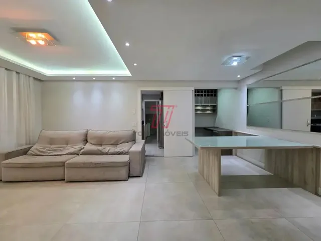 Apartamento 3 quartos e 4 banheiros, para alugar, no bairro Portão em Curitiba