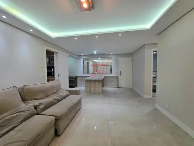 Apartamento 3 quartos e 4 banheiros, para alugar, no bairro Portão em Curitiba