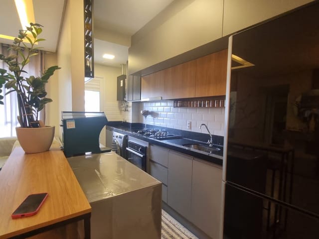 Apartamento 2 quartos e 2 banheiros, à venda, no bairro Aurora em Londrina