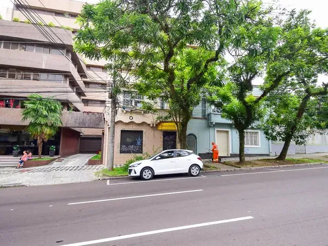 Apartamento 1 quarto e 1 banheiro, para alugar, no bairro Centro em Curitiba