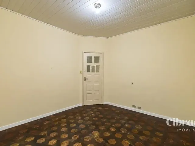 Apartamento 1 quarto e 1 banheiro, para alugar, no bairro Centro em Curitiba