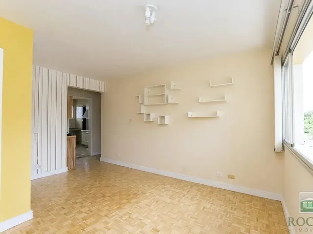Apartamento 1 quarto e 1 banheiro, para alugar, no bairro Cabral em Curitiba