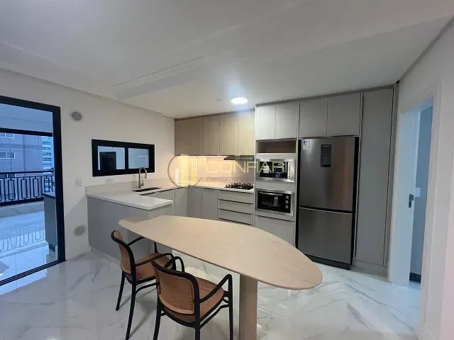 Apartamento 4 quartos e 5 banheiros, para alugar, no bairro meia praia em Itapema