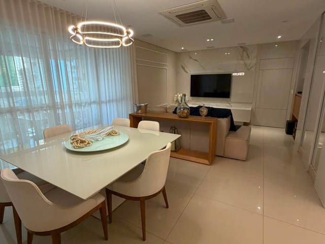 Apartamento com 282m² 3 quartos e 4 banheiros, à venda, no bairro Gleba Palhano em Londrina