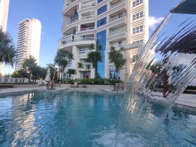 Apartamento com 218m² 3 quartos e 3 banheiros, à venda, no bairro Bela Suiça em Londrina