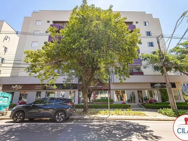Apartamento 3 quartos e 2 banheiros, para alugar, no bairro Centro em Curitiba