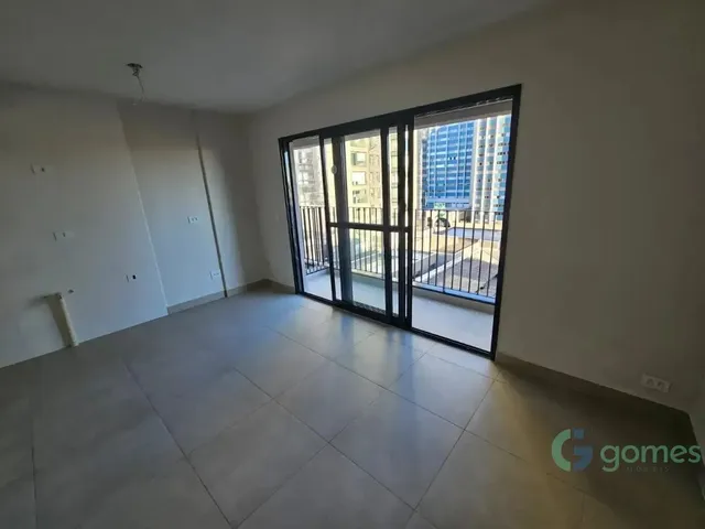 Apartamento 1 quarto e 1 banheiro, à venda, no bairro Água Verde em Curitiba