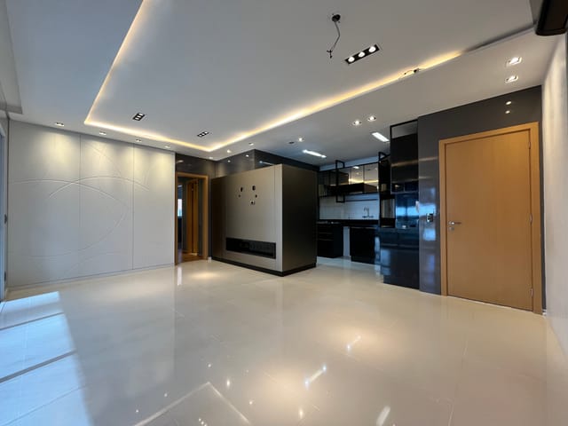 Apartamento com 178m² 3 quartos e 2 banheiros, para alugar, no bairro Gleba Fazenda Palhano em Londrina