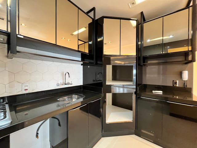 Apartamento com 178m² 3 quartos e 2 banheiros, para alugar, no bairro Gleba Fazenda Palhano em Londrina
