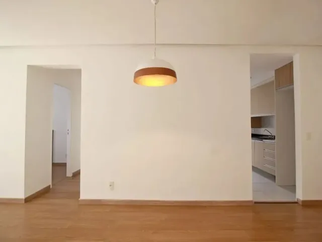 Apartamento 3 quartos e 2 banheiros, para alugar, no bairro Bigorrilho em Curitiba