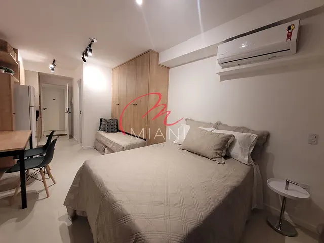 Apartamento 1 quarto e 1 banheiro, à venda ou para alugar, no bairro Pinheiros em São Paulo