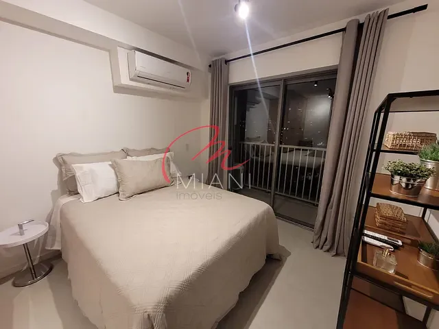 Apartamento 1 quarto e 1 banheiro, à venda ou para alugar, no bairro Pinheiros em São Paulo