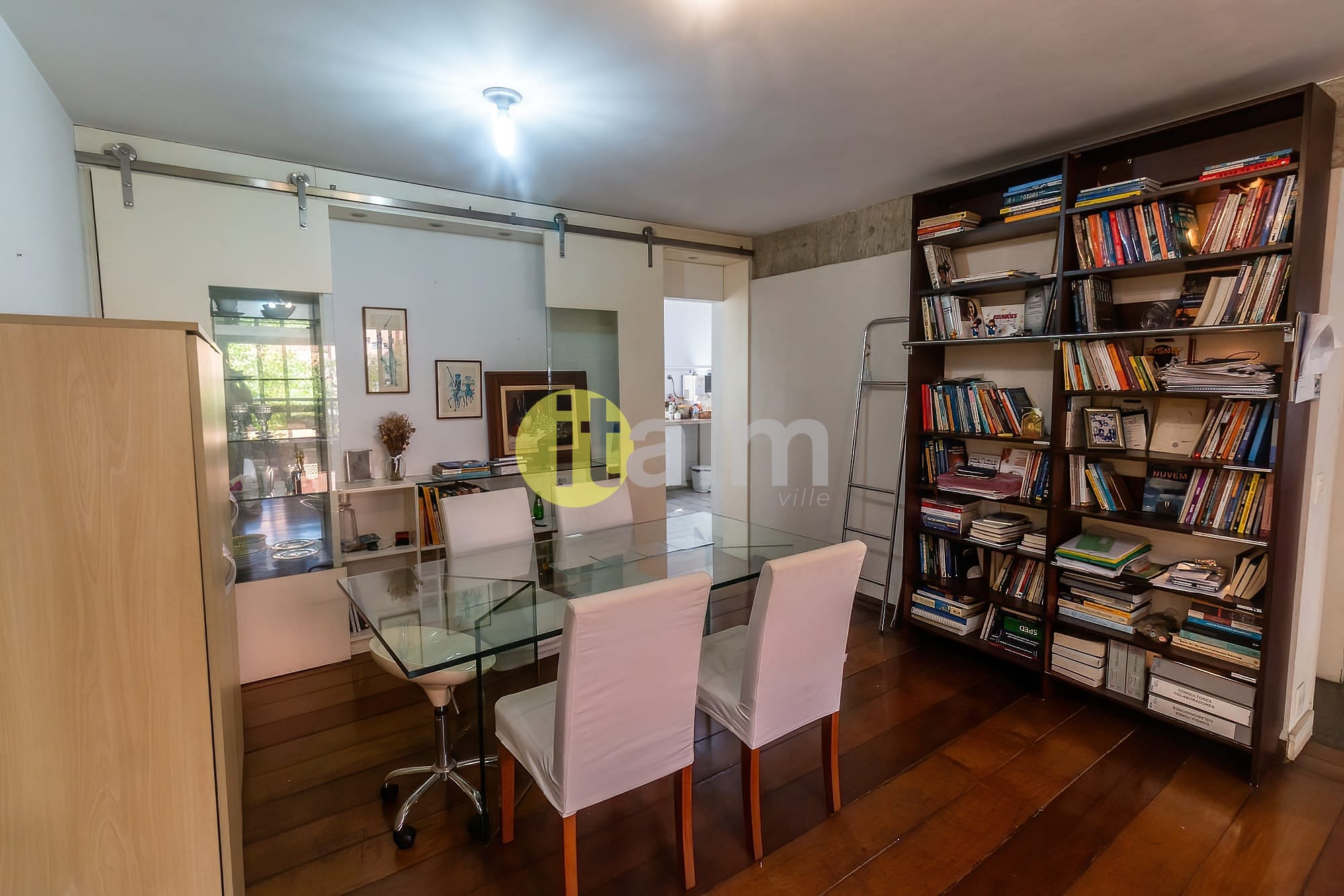 Apartamento para alugar com 3 quartos, 190m² - Foto 15