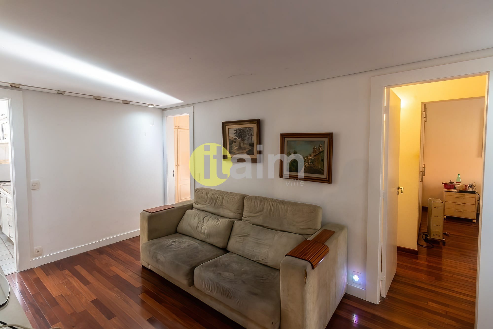 Apartamento para alugar com 3 quartos, 190m² - Foto 16