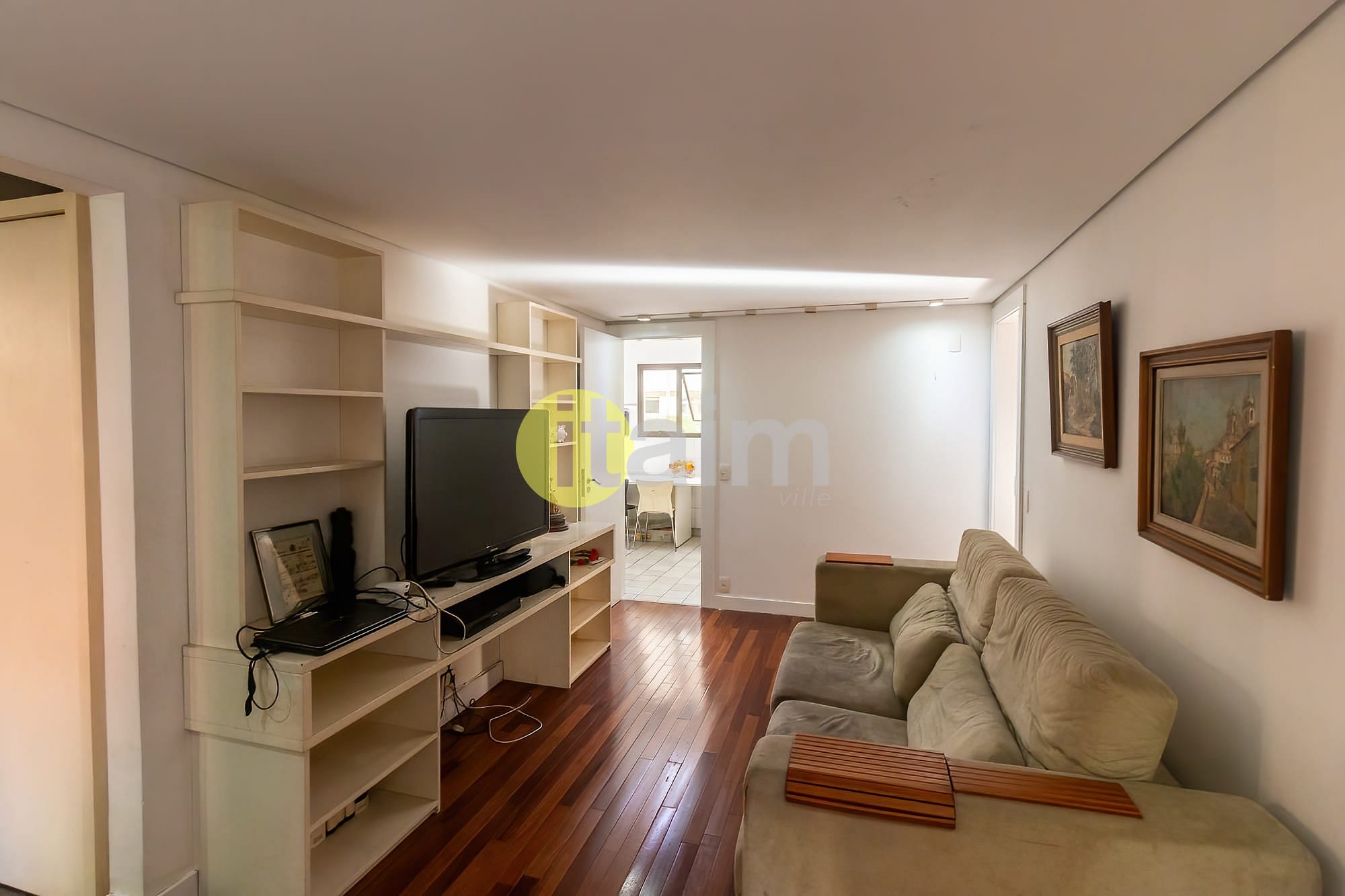 Apartamento para alugar com 3 quartos, 190m² - Foto 17